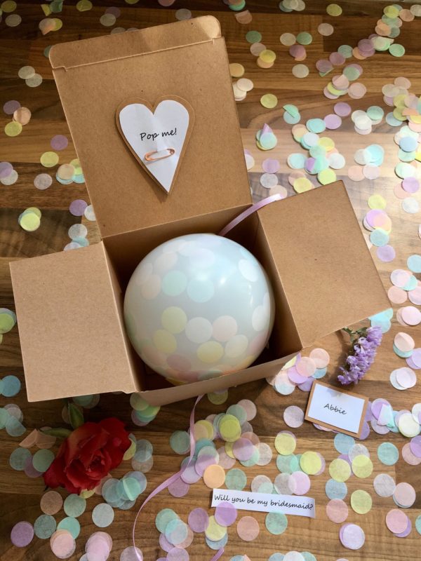 bridesmaid-proposal-balloon-pop