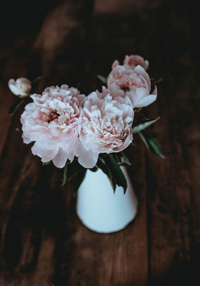 DIY Wedding Flowers: How to Make Your own Wedding Flowers Peonies