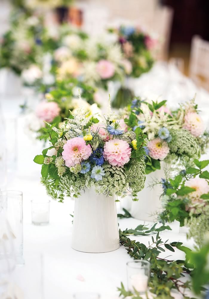 Cheap Wedding Flowers: Ways To Save On Your Wedding Flowers